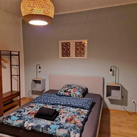 Apartment Avali